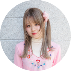 ヨコヤマ ヒナノ